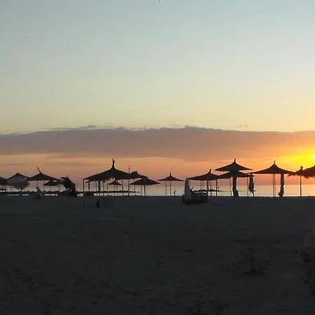 Riviera West Durres Tirana Sea Side גולם