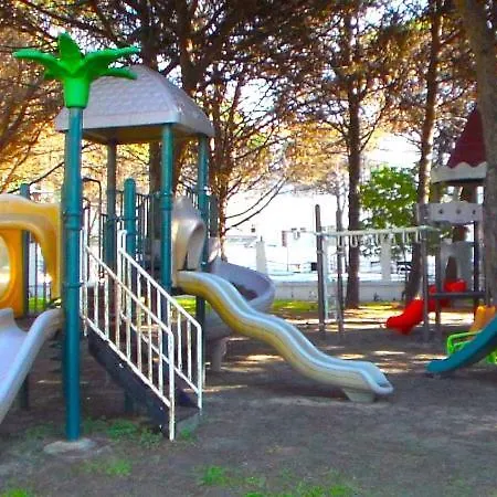 Riviera West Durres Tirana Sea Side דירה גולם